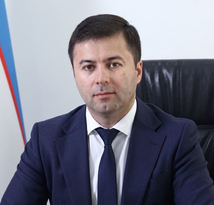 Абдулла Азизов — Abdulla Azizov